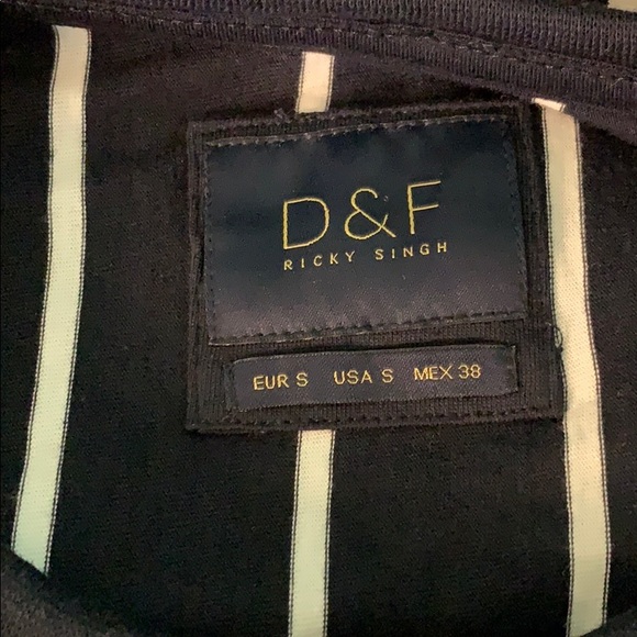 PRICE DROPPED NWT D & F RICKY SINGH LONG SLEEVE - Picture 6 of 8